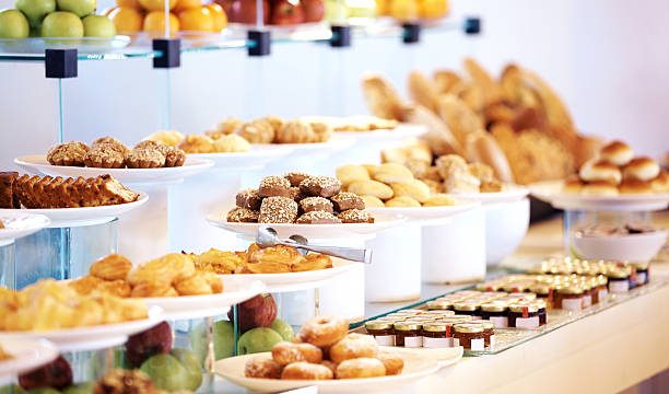 How to Eat Healthy at a Hotel Breakfast Buffet