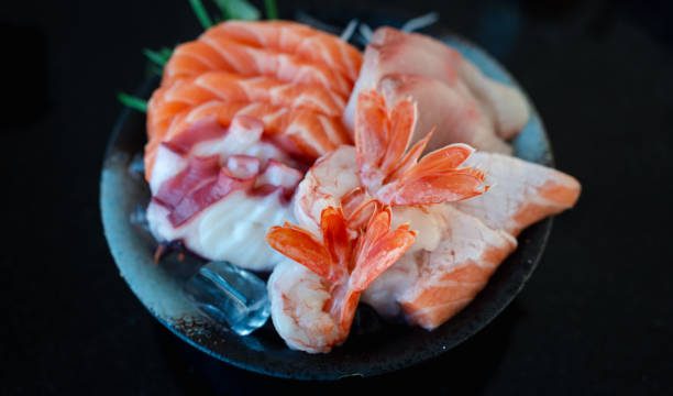 When to Skip the Raw Seafoods at Buffets